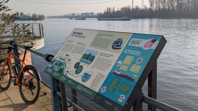 Wiesbaden ergänzt Uferwege mit neun Informationstafeln zu Natur, Industrie und Geschichte